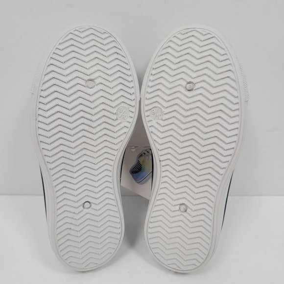 Hildie & Jo Dyeable Kid's White Canvas Shoes US Size 9/10 NWT - Picture 9 of 9
